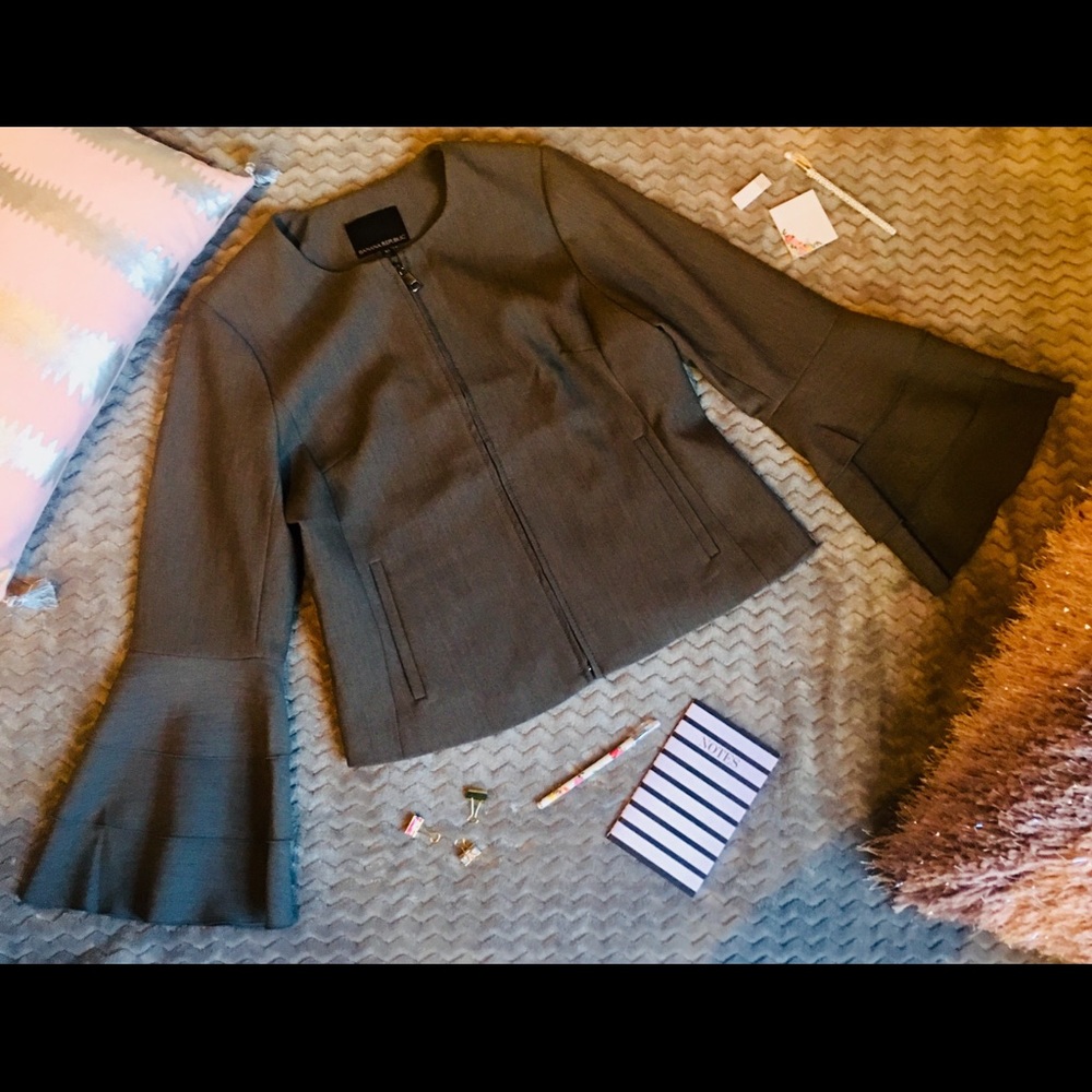 BRAND NEW, Banana Republic Women’s Blazer size 10